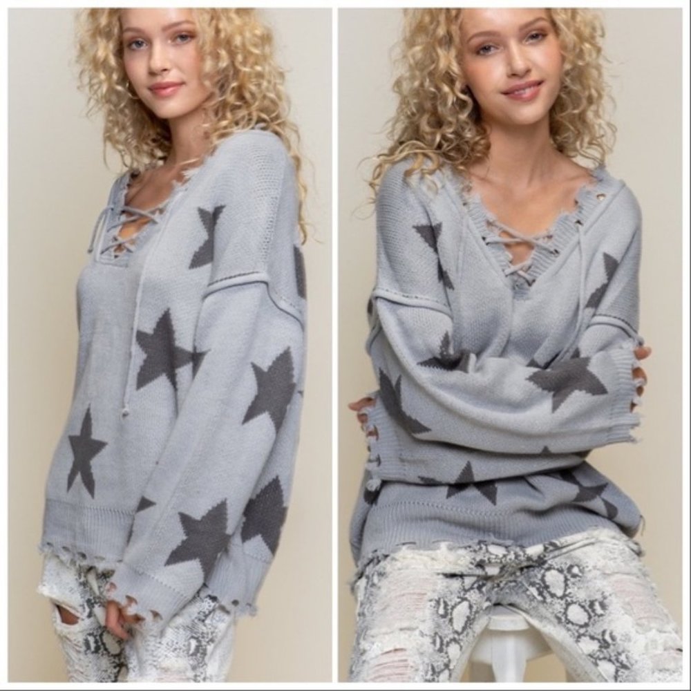 POL It's Back! All about Stars Knit Sweater - Picture 3 of 12